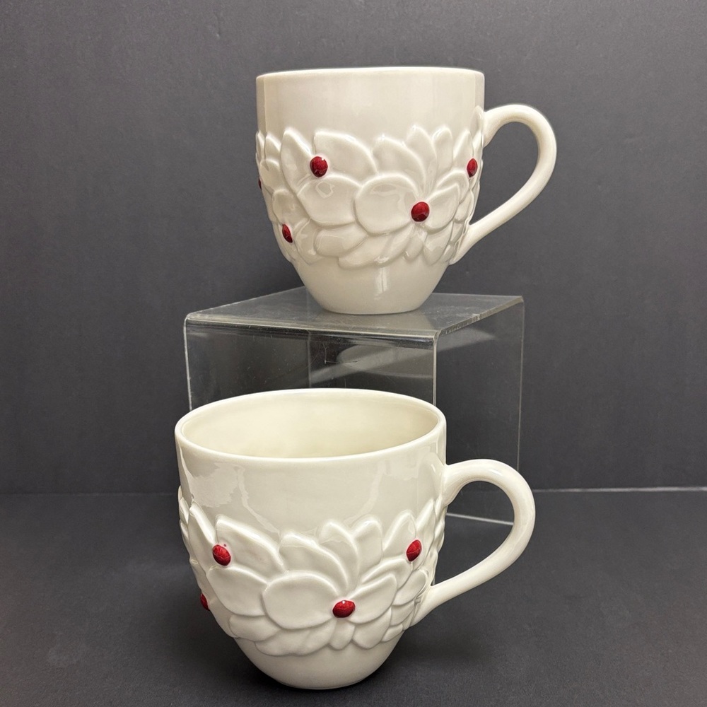 Starbucks White Holiday Mugs with Red Berries 2004 Set of 2